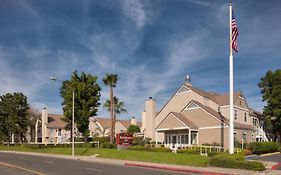 Residence Inn Ontario Airport 3*